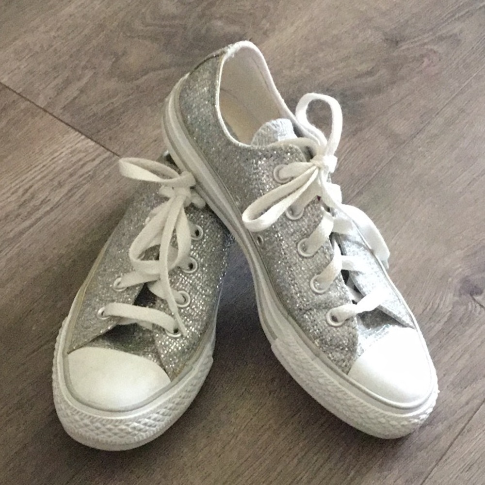 Converse silver sparkle size 6